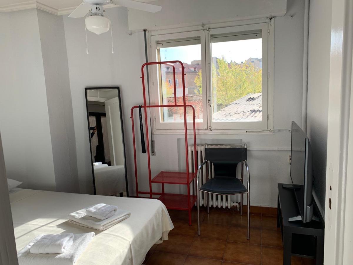 Hotel Y Restaurante Puerta De Aranda Aranda de Duero Ngoại thất bức ảnh